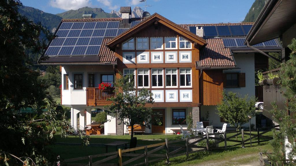 Appartement Casa Guido E Laura à Pozza di Fassa Extérieur photo